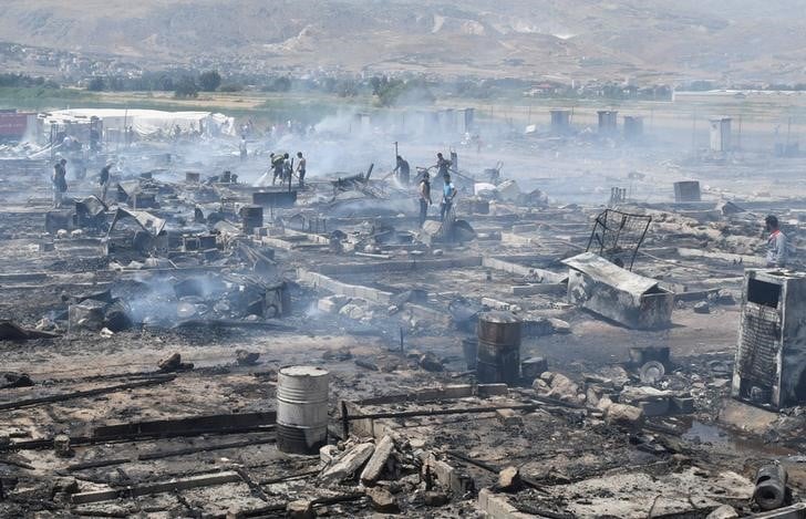 Incendie dans un camp de refugies syriens au liban, un mort