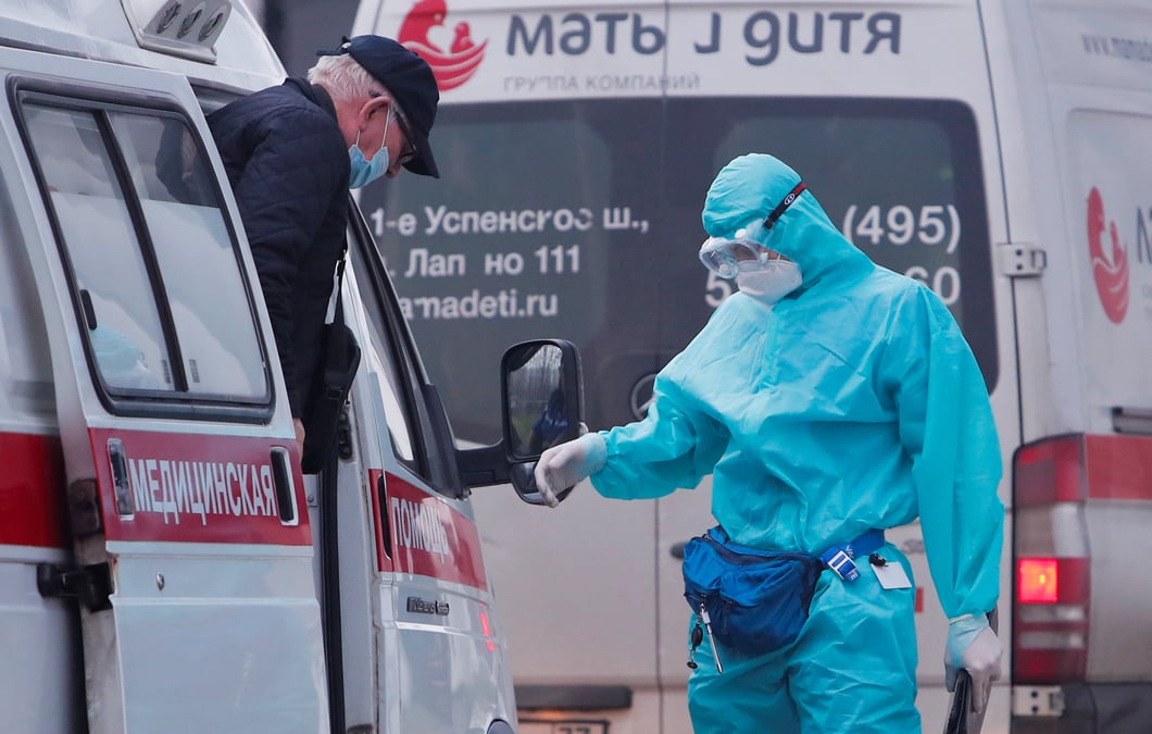 Coronavirus: record journalier de deces en russie, polemique sur la disparite des soins