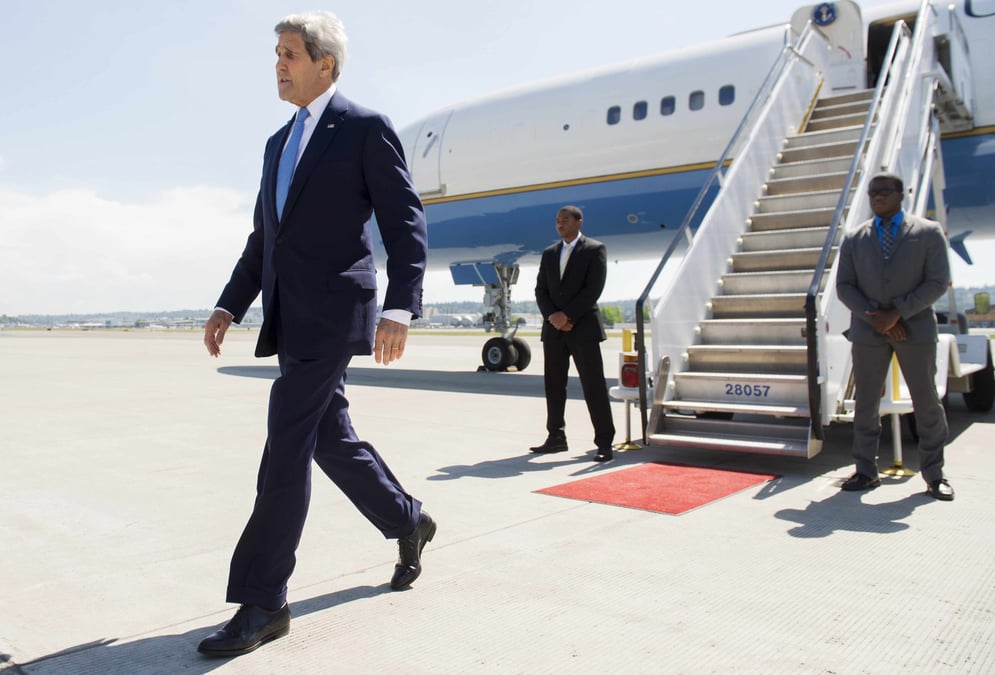 Accident de velo pour john kerry en france