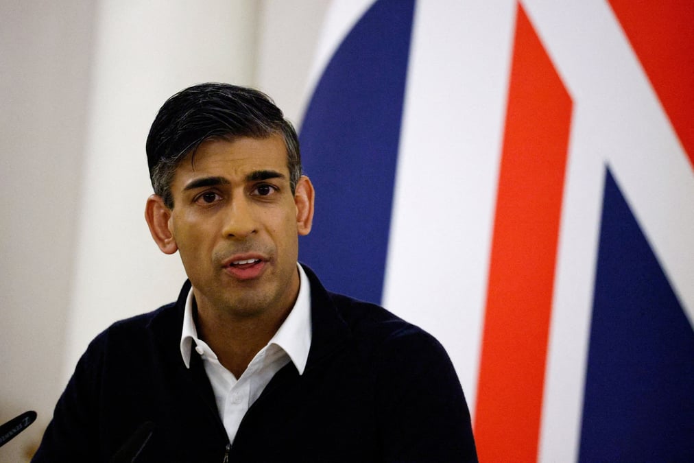Pour tenter de redresser la barre, Rishi Sunak espère gagner des points au cours des débats prévus avec Keir Starmer, le premier étant prévu mardi soir sur la chaîne de télévision ITV.
