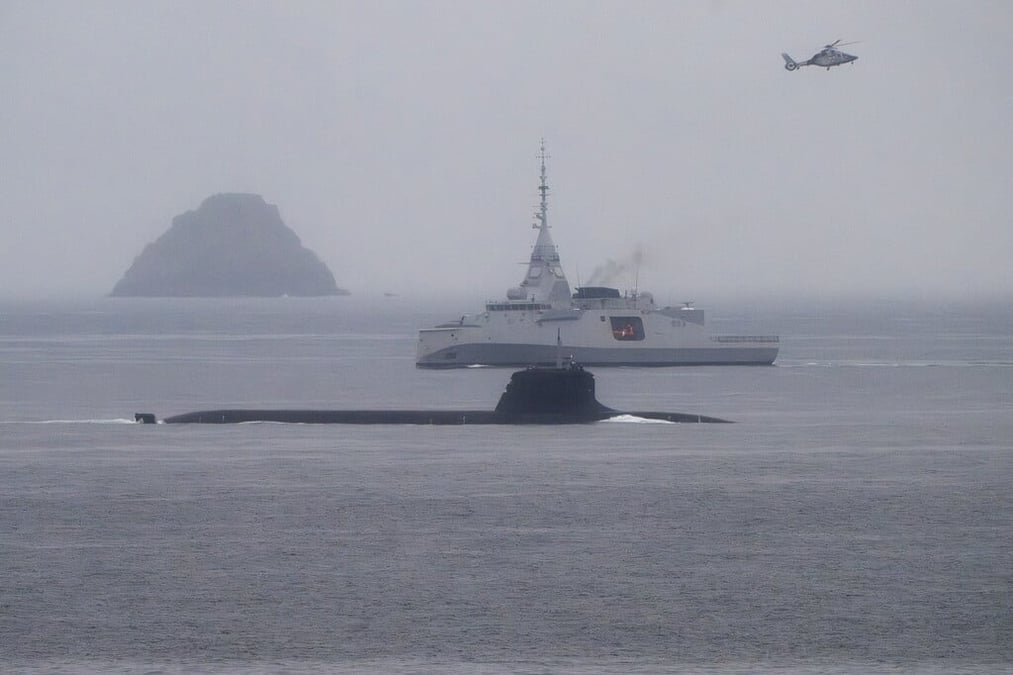 Mis en service en 2025, le Tourville participera alors aux opérations de projection de puissance de la France avec une capacité de frappe dans la profondeur (missile de croisière naval) et aux opérations spéciales (mise en œuvre discrète de commandos).