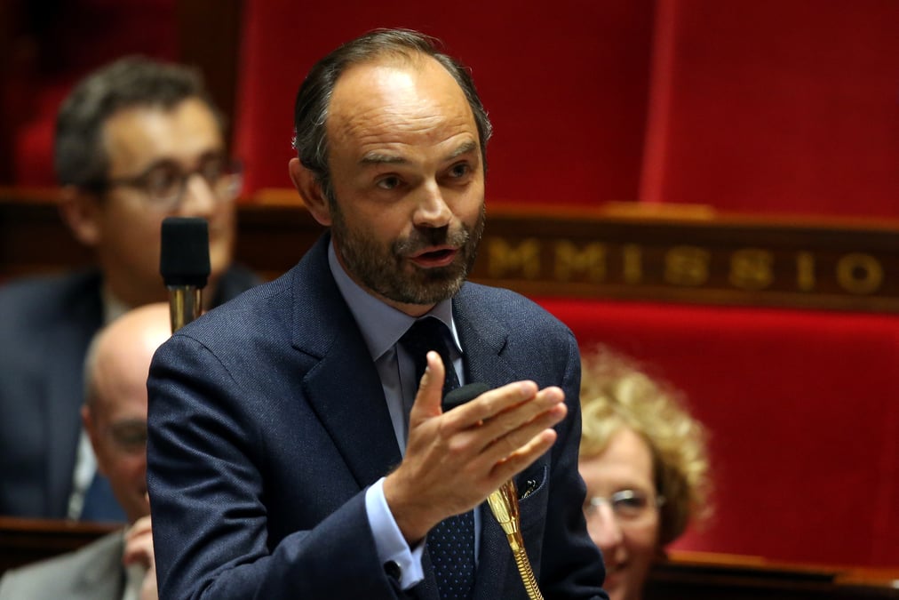 Catalogne: paris fait "confiance a madrid" pour assurer le dialogue