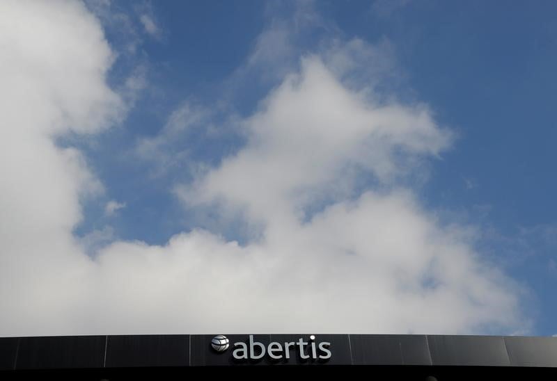 Atlantia annonce un accord avec acs sur abertis