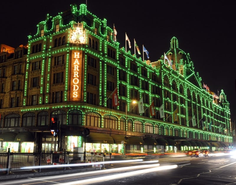 Progression en angleterre du secteur des services en octobre