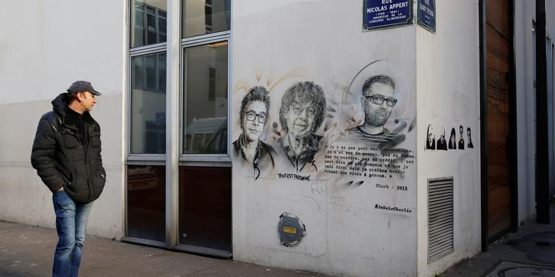 Plainte de charlie hebdo apres de nouvelles menaces