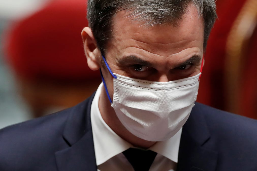 France: le vaccin d'astrazeneca reste un outil precieux, dit veran
