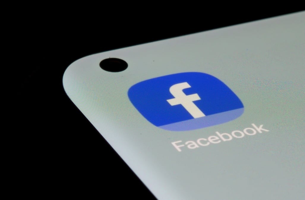 Facebook: ralentissement de la croissance des ventes attendu au second semestre