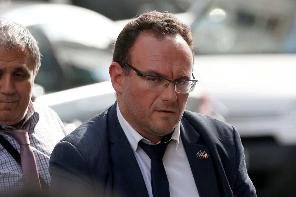 France: abad, ecarte du gouvernement, denonce des "calomnies ignobles"