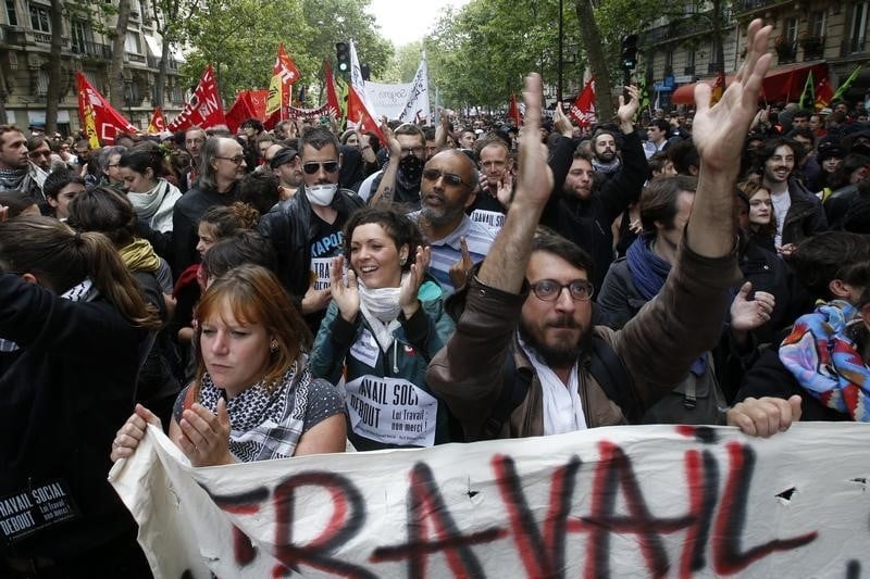 La prefecture interdit la manifestation de jeudi a paris