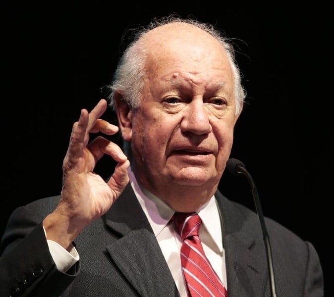 Ricardo lagos, candidat a la presidentielle au chili