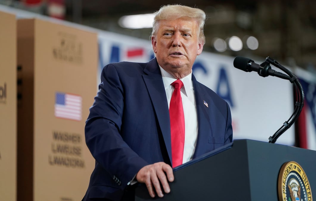 Trump reimpose des droits de douane sur l'aluminium brut canadien