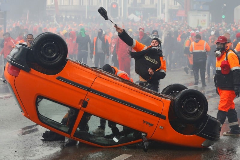 Grande manifestation à Bruxelles contre le nouveau gouvernement