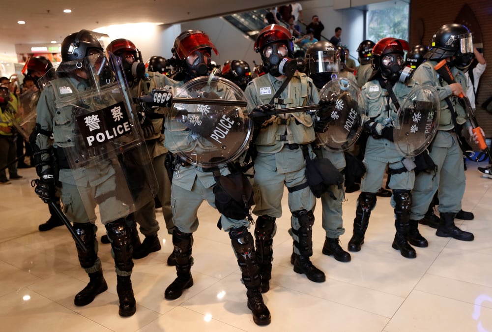 Vingt-quatrieme week-end de troubles a hong kong