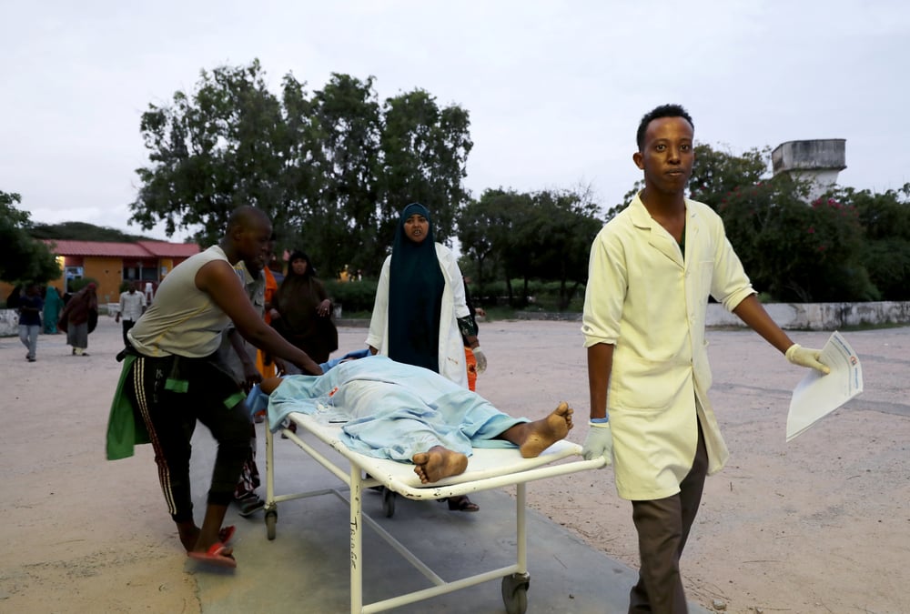 Somalie: 16 victimes dans l'attaque de l'hotel a mogadiscio, 5 soldats tues pres de baidoa