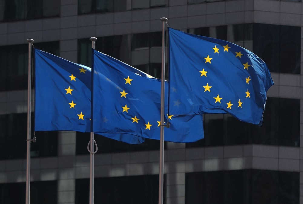 La commission europeenne abaisse sa prevision du pib en zone euro pour 2021