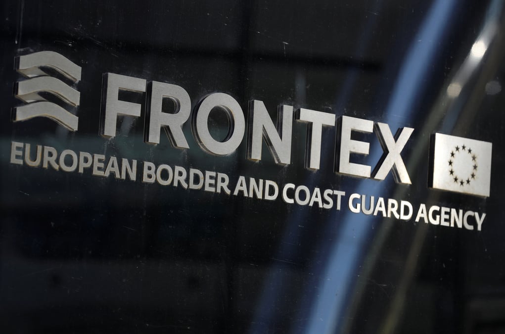 France/migrants : un avion europeen frontex au-dessus de la manche des le 1er decembre