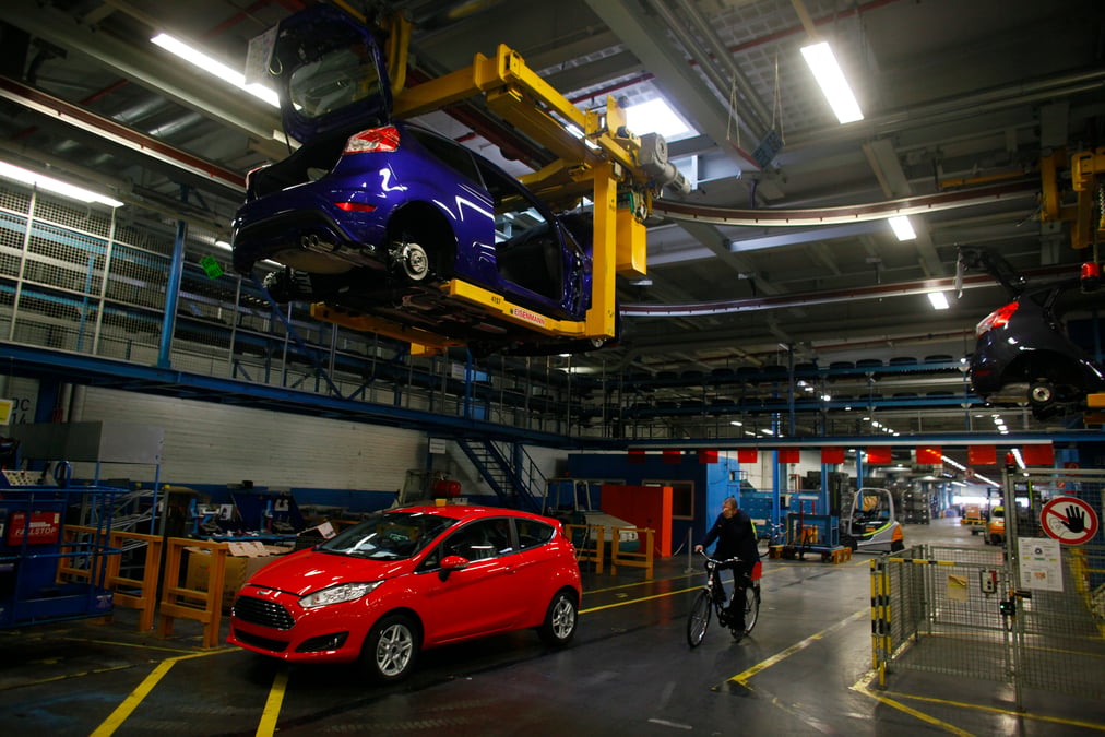 Le marche automobile europeen a poursuivi sa chute en juillet-aout