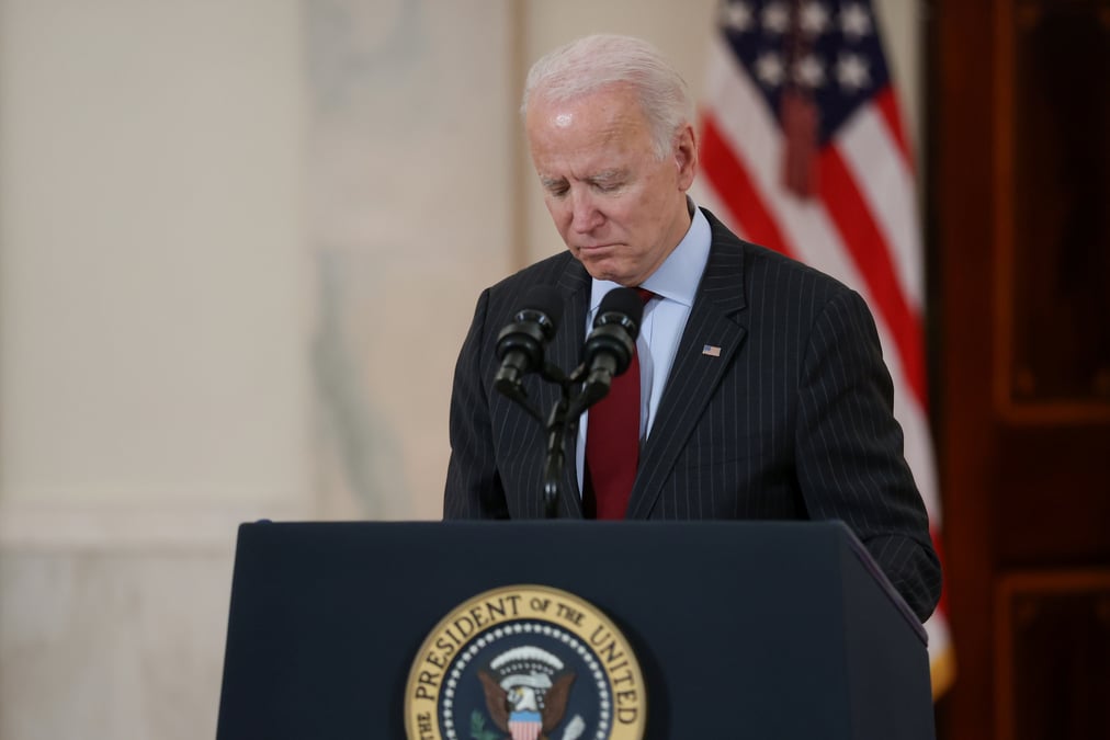 Usa: biden rend hommage aux 500.000 morts du covid-19 dans le pays
