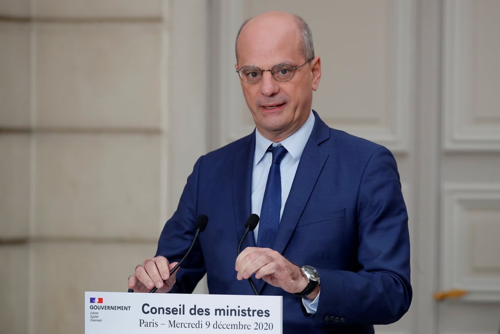 La france va recruter des etudiants pour les tests salivaires dans les ecoles