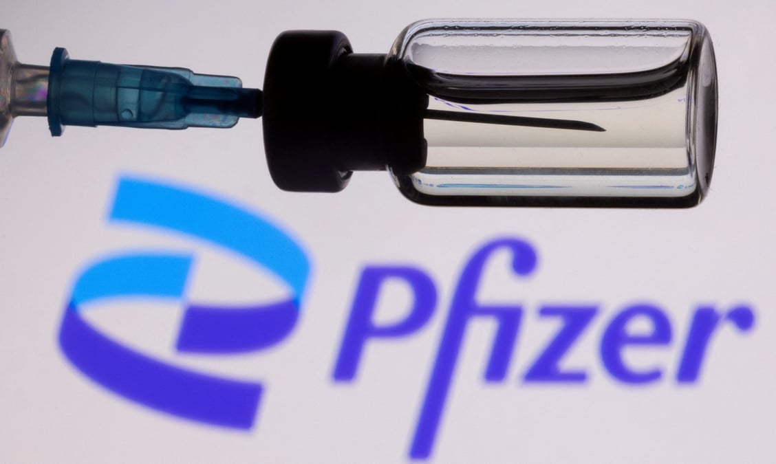 En 2020, BioNTech et Pfizer s'étaient déjà alliés pour produire avec succès le premier vaccin Covid-19 du monde, synonyme de milliards d'euros de revenus pour les deux entreprises.