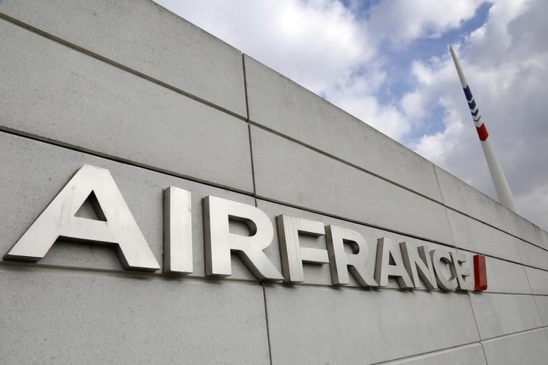 Air france prevoit la suppression de 2.900 emplois