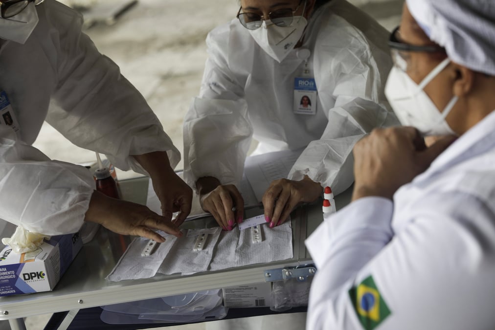 Coronavirus: pres de 44.000 deces depuis le debut de l'epidemie au bresil