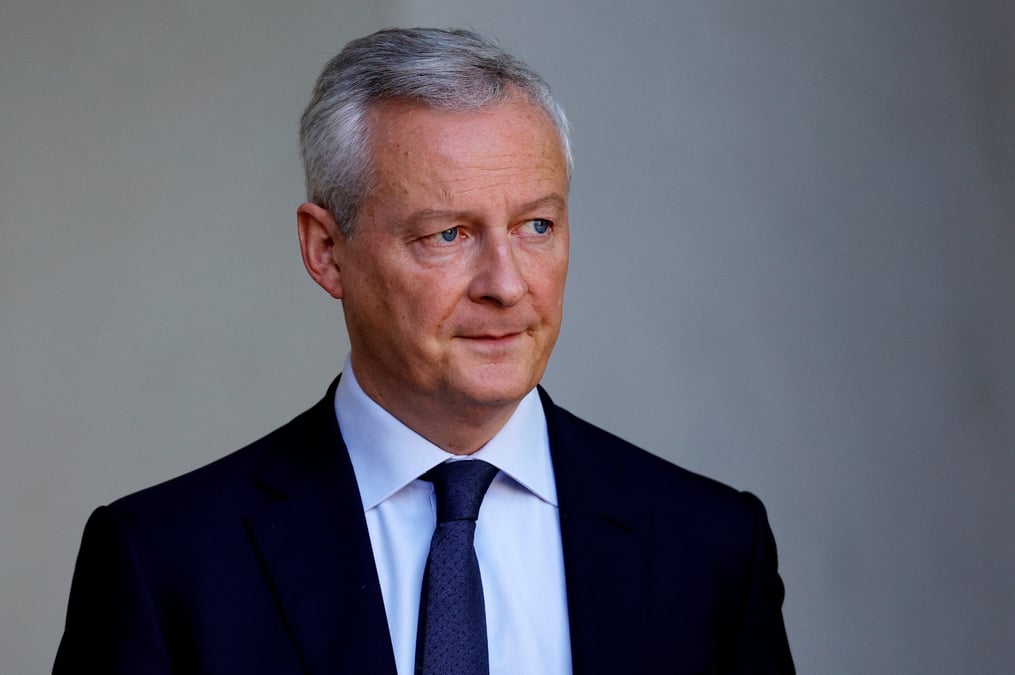 Le ministre francais de l'economie et des finances bruno le maire quitte l'elysee apres une reunion du gouvernement