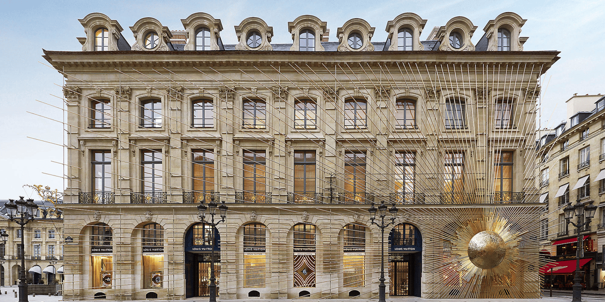LVMH, Louis Vuitton, mode-maroquinerie, place Vendôme, boutique, luxe, distribution, Dior Couture, Fendi,