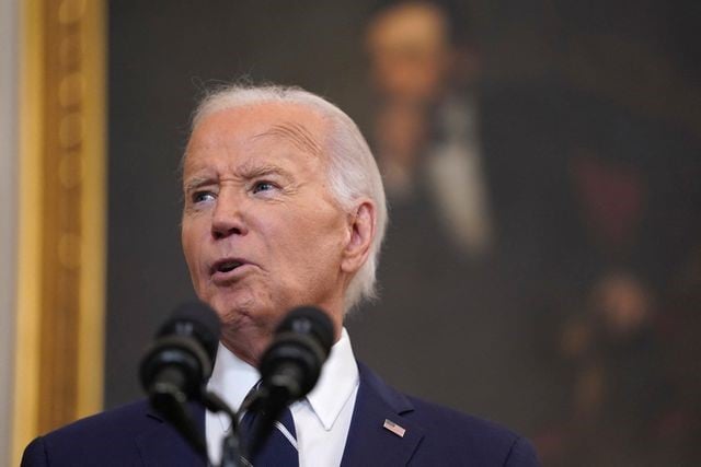 Le president americain joe biden a la maison blanche