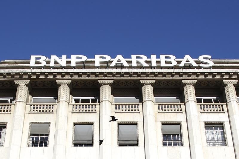 Les valeurs à suivre à mi-séance de la Bourse de Paris