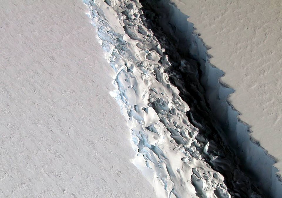 Une faille en antarctique menace de creer un iceberg geant