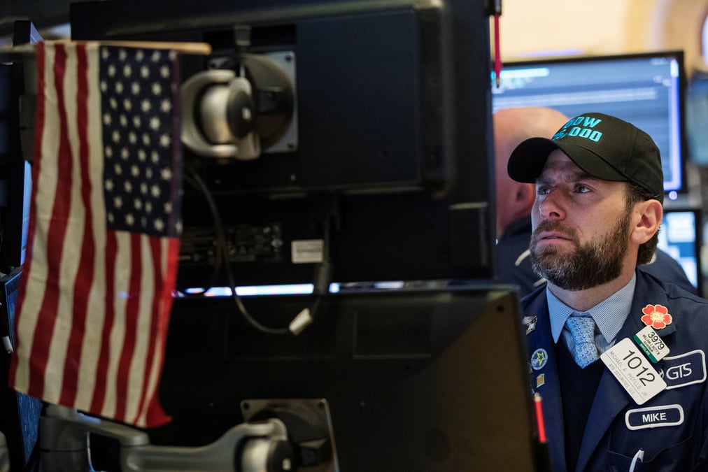 Wall street evolue sur une note hesitante