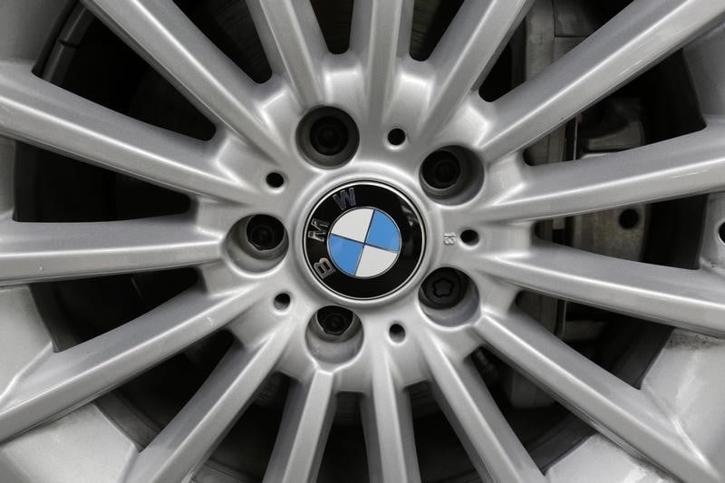 Hausse supérieure aux attentes du bénéfice trimestriel de BMW