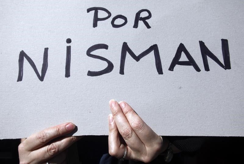 Un procureur argentin menace, retrouve ligote dans son bureau