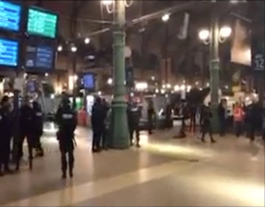 Fin de l'operation policiere gare du nord a paris