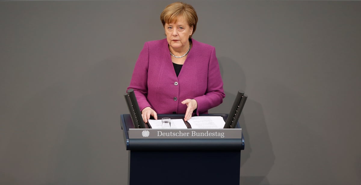 Merkel evoque une refonte de l'architecture financiere de l'ue
