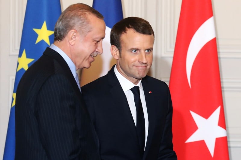 Macron felicite le president turc erdogan pour son election