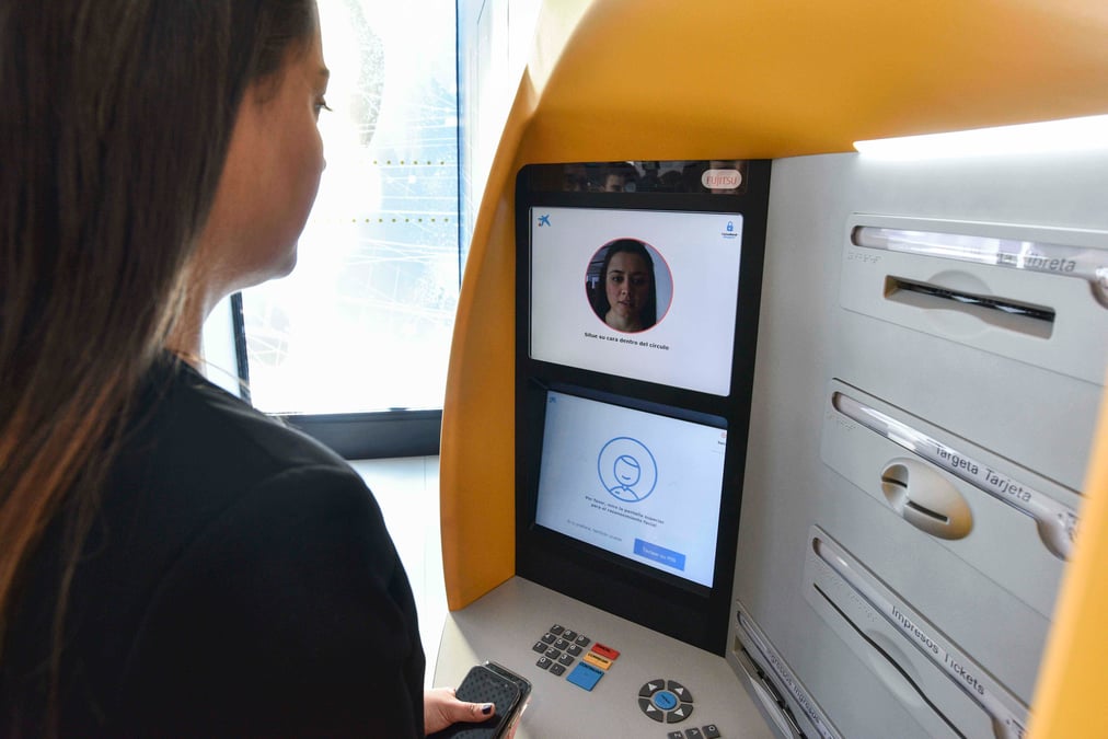 Reconnaissance faciale distributeur Caixa DAB