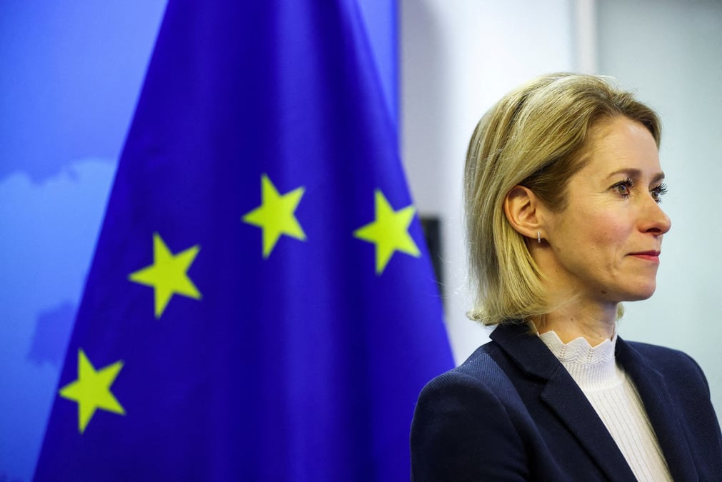 La cheffe de la diplomatie européenne, Kaja Kallas, a exhorté « toutes les parties à faire un pas en arrière » et à « revenir à la table des négociations ».