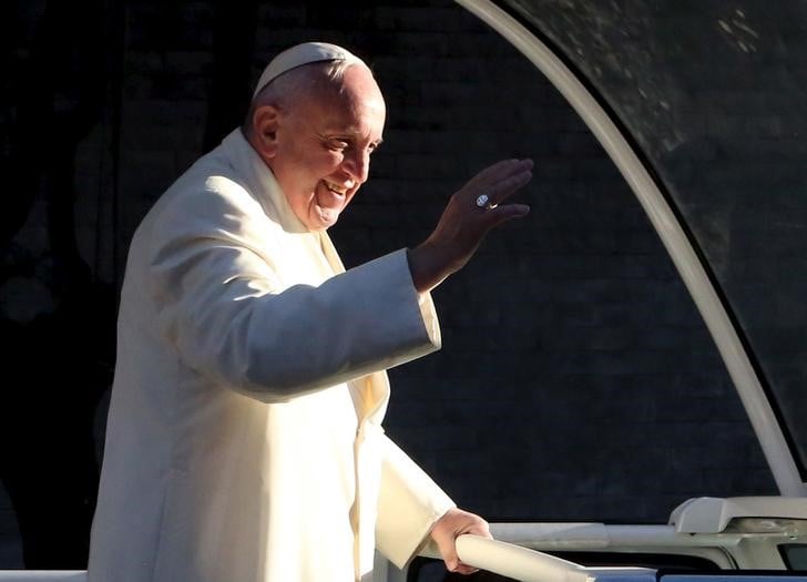 Pour le vatican, le pape ne visait pas donald trump personnellement