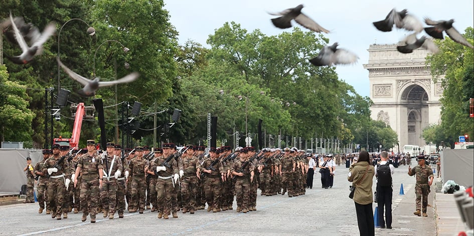 Répétition du défilé mercredi, à Paris.
               
               Au premier plan, le régiment de marche du Tchad.