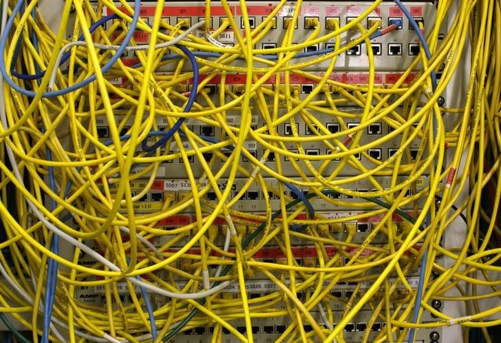 fibre, cable, serveur, Le gouvernement neerlandais veut encadrer les opa dans les telecoms