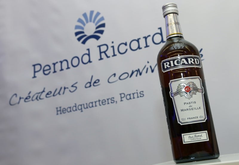 Pernod ricard ralentit legerement au troisieme trimestre avec la chine et l'inde