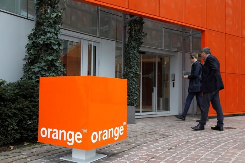 Orange accelere en 2017, la france retrouve la croissance