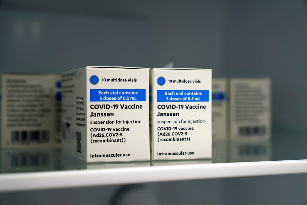 Coronavirus/france: quelques milliers de doses du vaccin j&j administrees jusqu'a present, indique le ministere