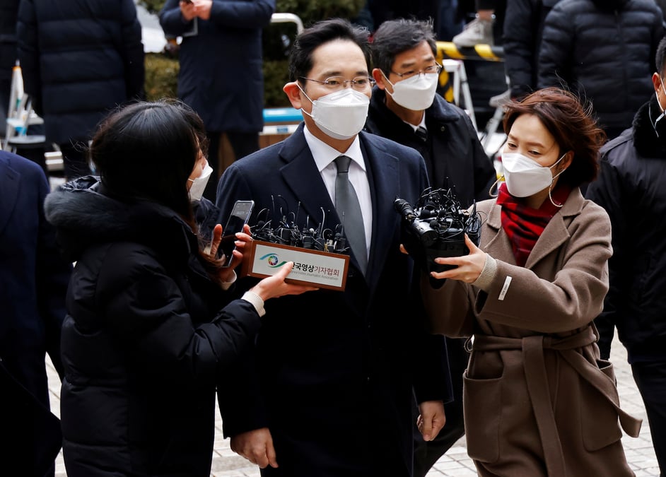 L'heritier de samsung condamne a 2 ans et demi de prison pour corruption