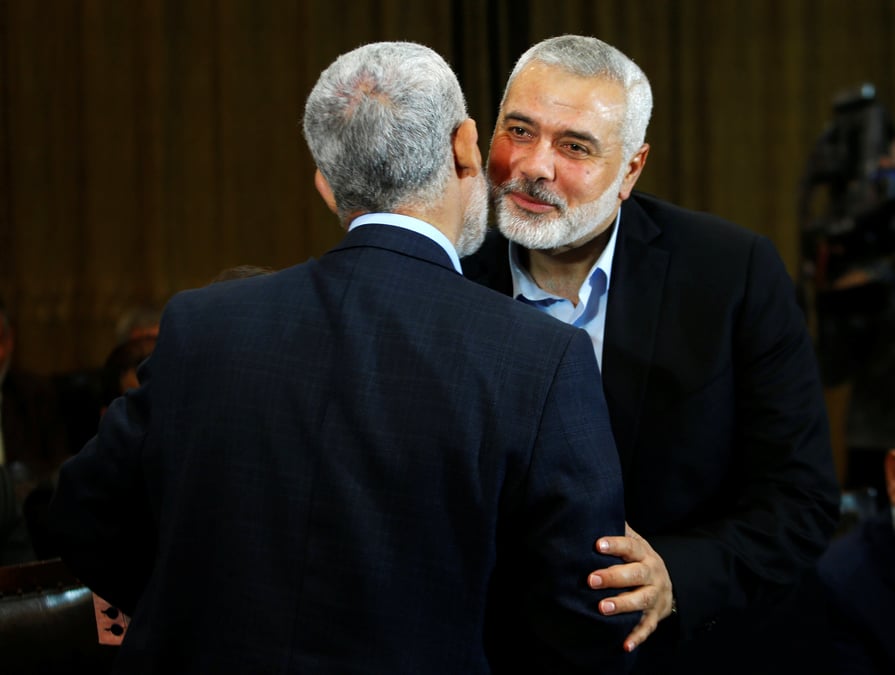 Le hamas elit ismail haniyeh comme nouveau chef politique