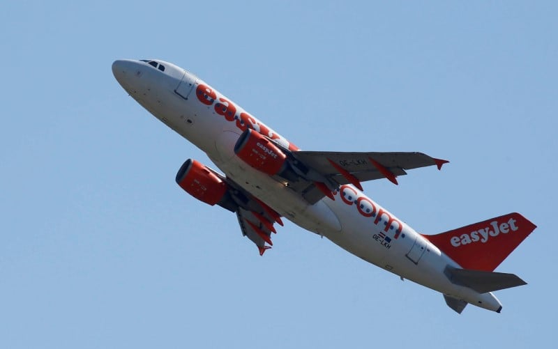 Easyjet releve sa prevision de benefice, l'action monte