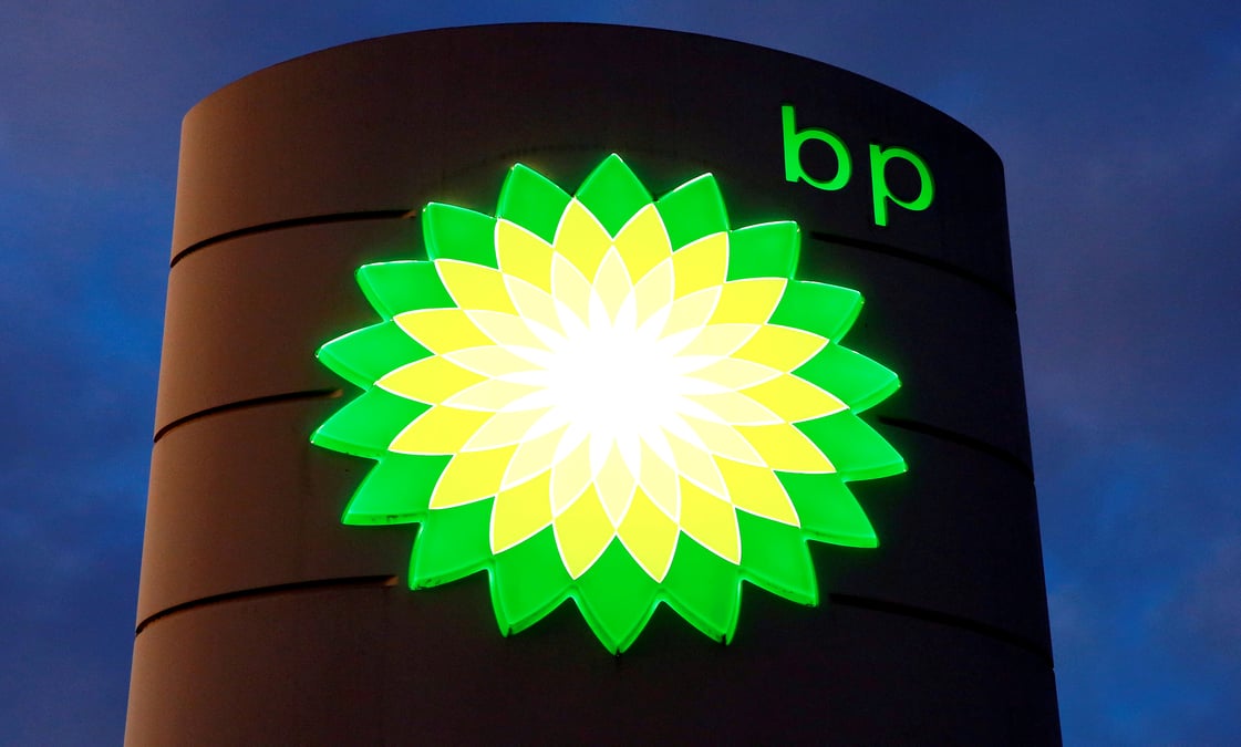 Bp renoue avec un leger benefice au troisieme trimestre, le raffinage pese