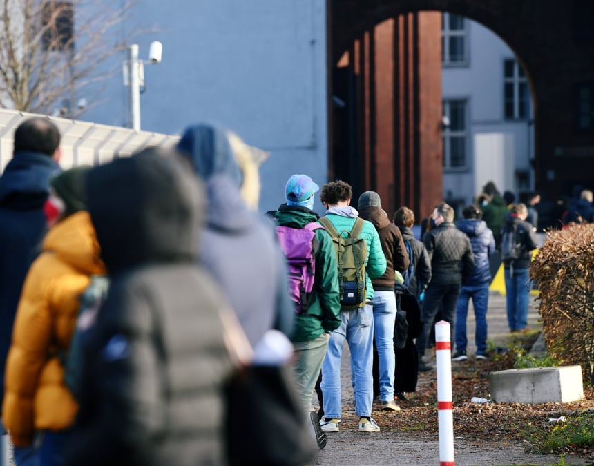 Coronavirus: le seuil des 2 millions de cas depasse en allemagne